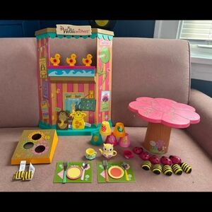 Colorful Tea Party Playset : Wellie Wishers : American Girl